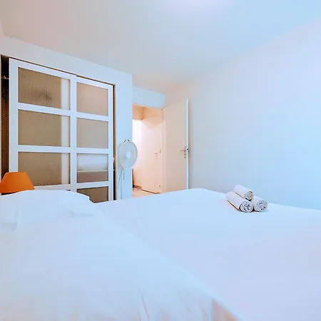 Comfortable Apart With Bar In Paris Apartamento